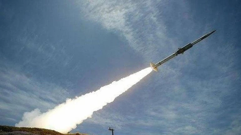 Σ. Αραβία: Αναχαιτίστηκε πύραυλος που εκτόξευσαν οι Χούθι της Υεμένης